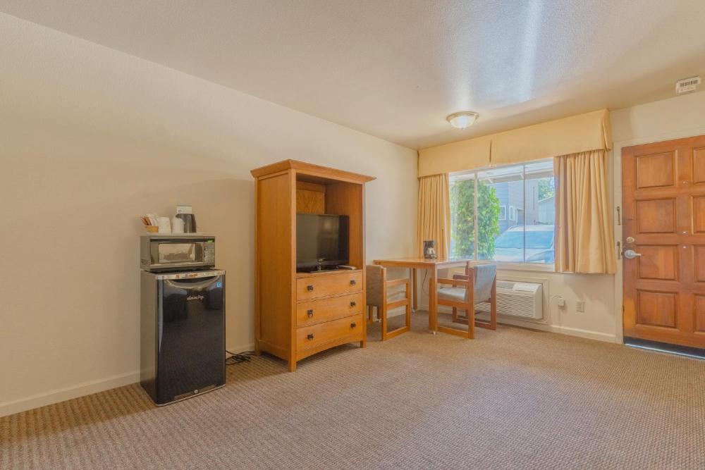 King Room interior